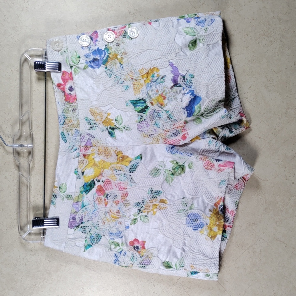 D184 Elevenses cream w/multi-color floral embossed lace shorts 2 FINAL PRICE